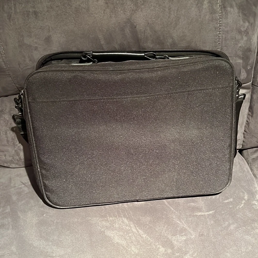 Targus Laptop Bag Classic Slim Briefcase Messenger Bag,Foam Padded Laptop Case
